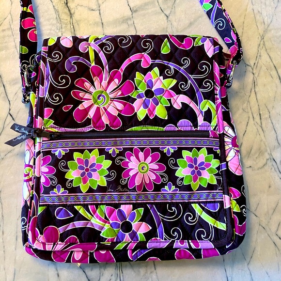 NWT Vera Bradley Mailbag - Picture 1 of 7